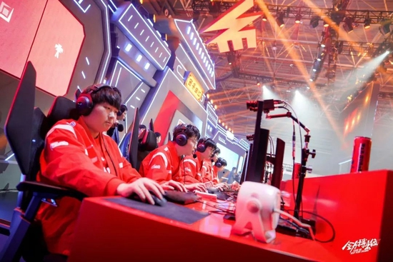 却在密集赛 却在密集赛